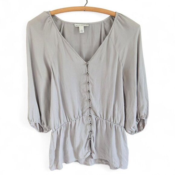 Banana Republic Tops - Banana Republic Womens 100% Silk Gray Pearl Button-Front Blouse Small